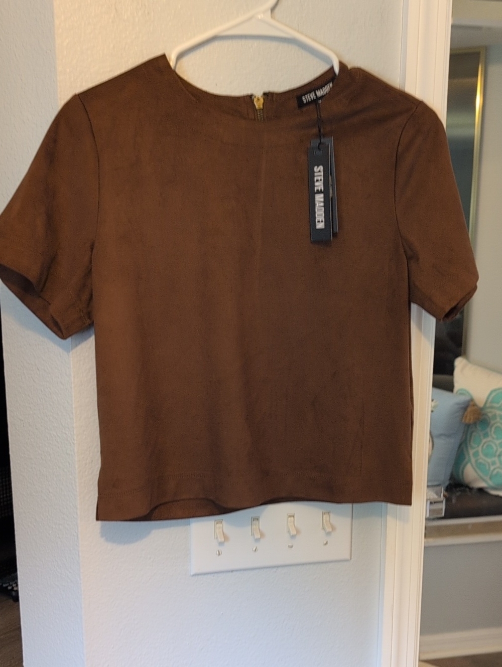Steve Madden Chocolate Brown Short Sleeve Faux Suede Tee Brand New